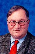 Dr. Mathias v. Bredow